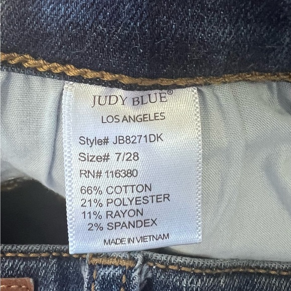 Judy Blue Dark Wash relaxed fit Distressed Jeans 28 - Picture 4 of 8